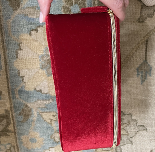 NEW Estee Lauder Red Velvet Make up Bag/Travel/Train/Makeup Case Holiday 2023 - Picture 4 of 19