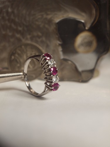 14K WHITE GOLD NATURAL DIAMOND & RUBY ETERNITY RING - Picture 6 of 9