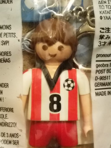 Playmobil 1998 #7874 Jugador de FÚTBOL #8 LLAVERO NUEVO EN CAJA NUEVO EN CAJA - Imagen 2 de 5