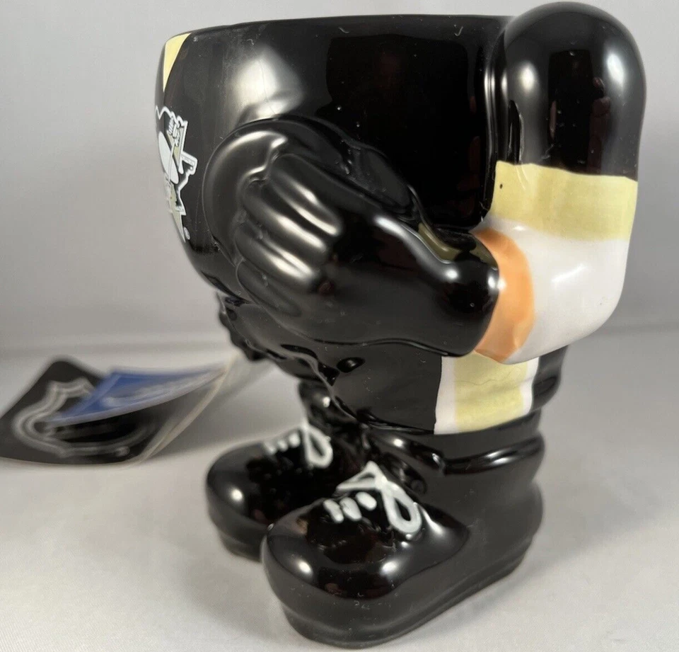 Nueva taza de café escultura 3D negra Forever Collectibles Pittsburgh Penguins NHL Foto 4 de 4