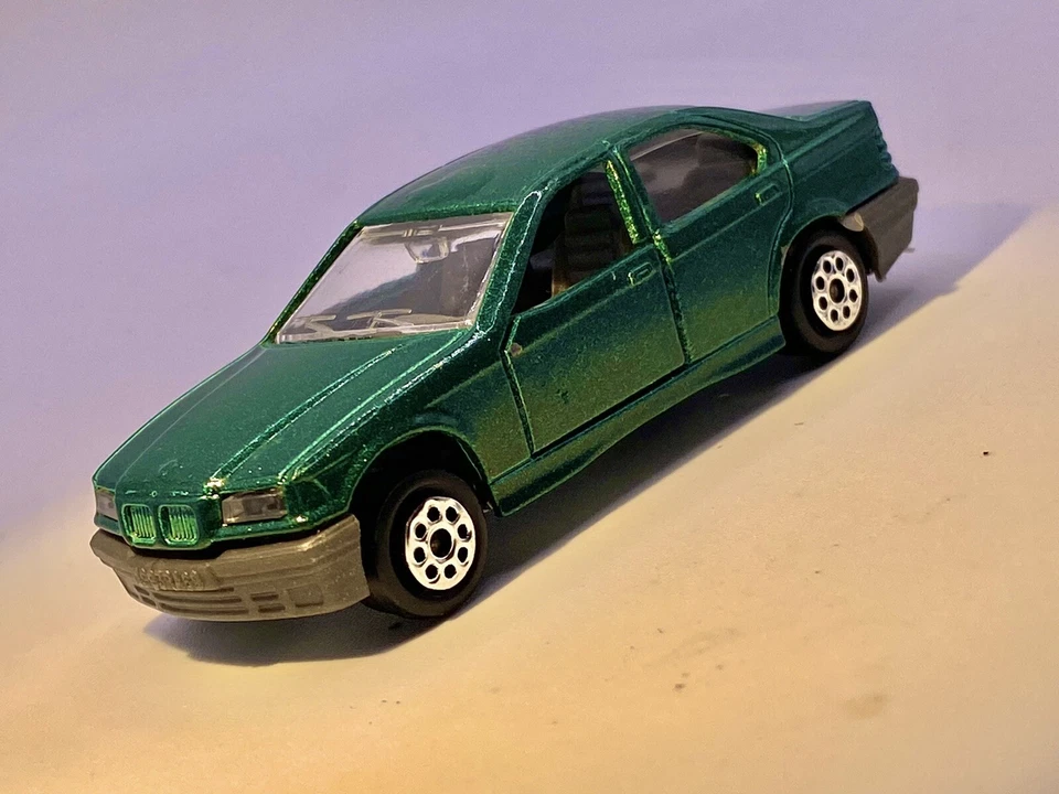 BMW 325i 1990 Majorette🔥1:58-metal metálico verde difícil de encontrar Foto 4 de 4
