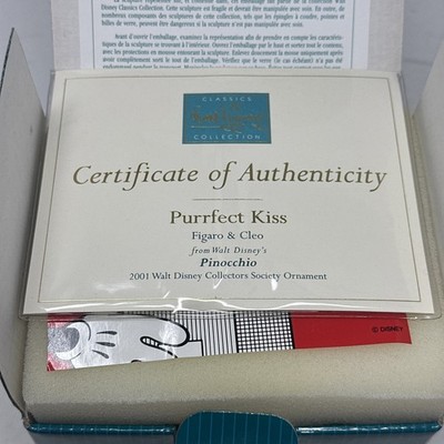 Purrfect Kiss Figaro & Cleo Pinocchio Walt Disney Classics