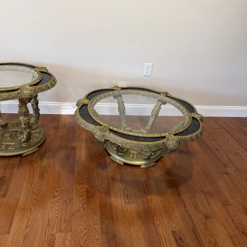 Conjunto 3 tampos de vidro Hollywood Regency dourado e mármore falso café e 2 mesas finais  - Imagem 2 de 4