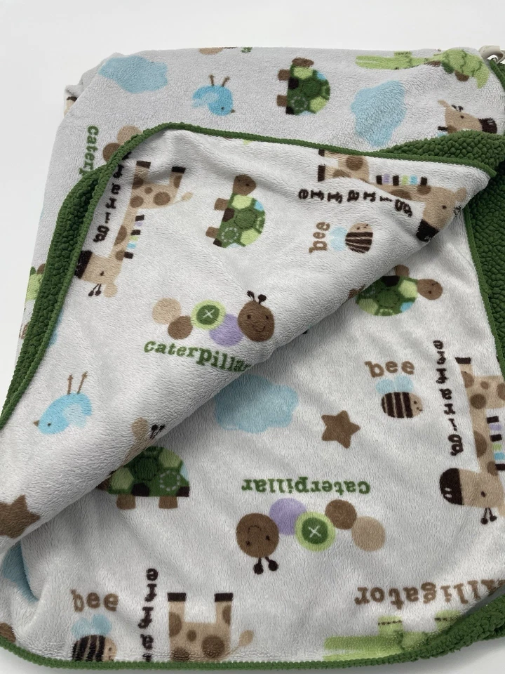 Manta Bebé Circo Target Verde Sherpa 30x40" Abeja Jirafa Caimán Foto 4 de 4