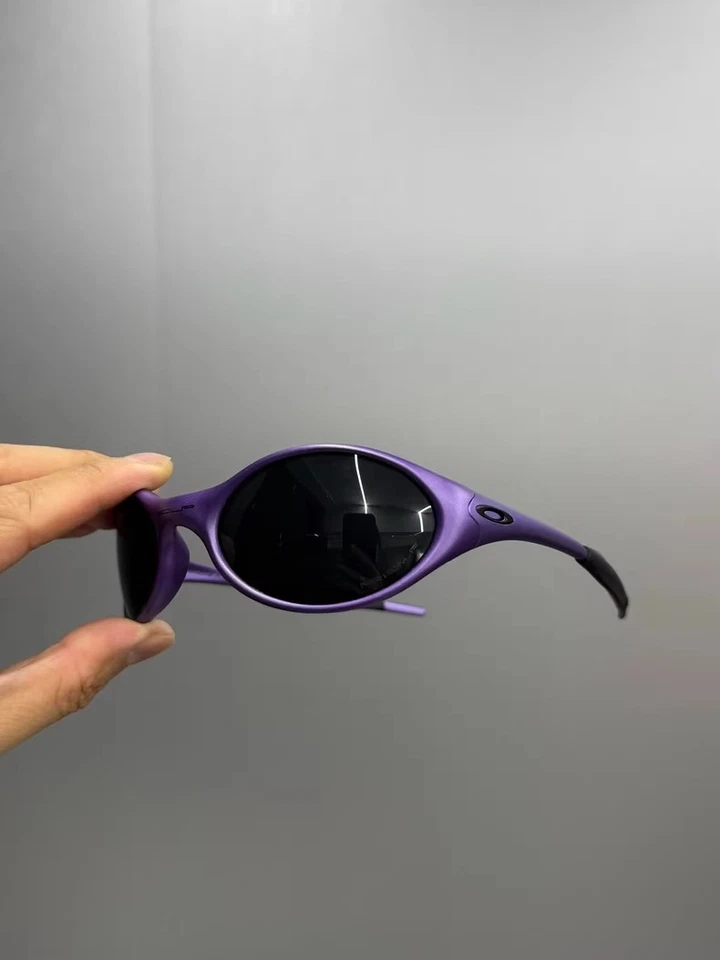 Vintage Oakley X Guadalupe Eye Jacket Sunglasses Purple Frame Black Lenses - Image 2 of 4