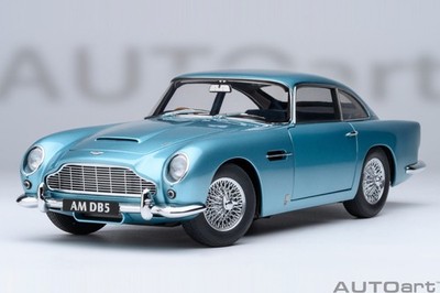 Aston Martin DB5 Caribbean Pearl in 1:18 scale by AUTOart