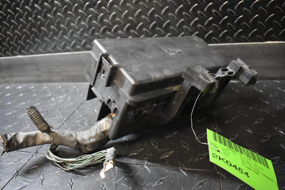 2009 - 2012 Ford Flex Engine Fuse Box 3.5L V6 AT AWD Foto 2 de 4