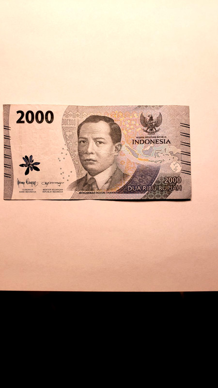 Indonesia 2000 Rupiah 2022 256