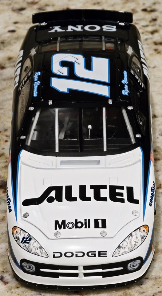 2003 #12 Ryan Newman Alltel Dodge Intrepid R/T 1:24 Diecast Team Caliber Penske Foto 4 de 4