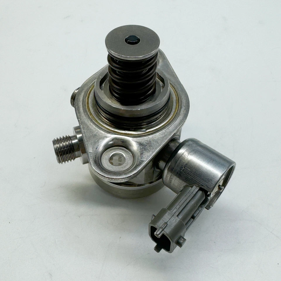 0261520197 LR081595 High Pressure Fuel Pump For Bosch Jaguar Land Rover LR081595 - Image 4 of 4