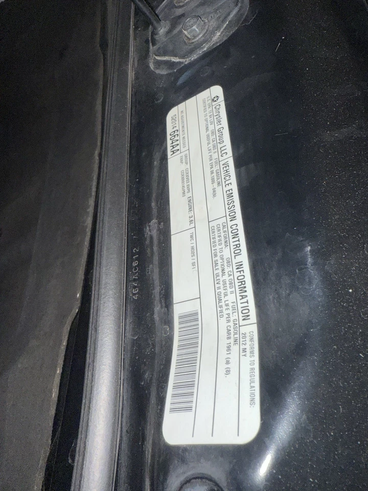 Chrysler 300 2011-2023 capó Foto 2 de 2