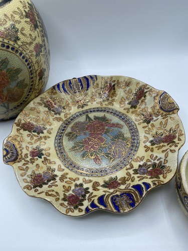 Rare Satsuma Porcelain Lidded Ginger Jar & Underplate Hand Painted Gold Gilding - Picture 8 of 17