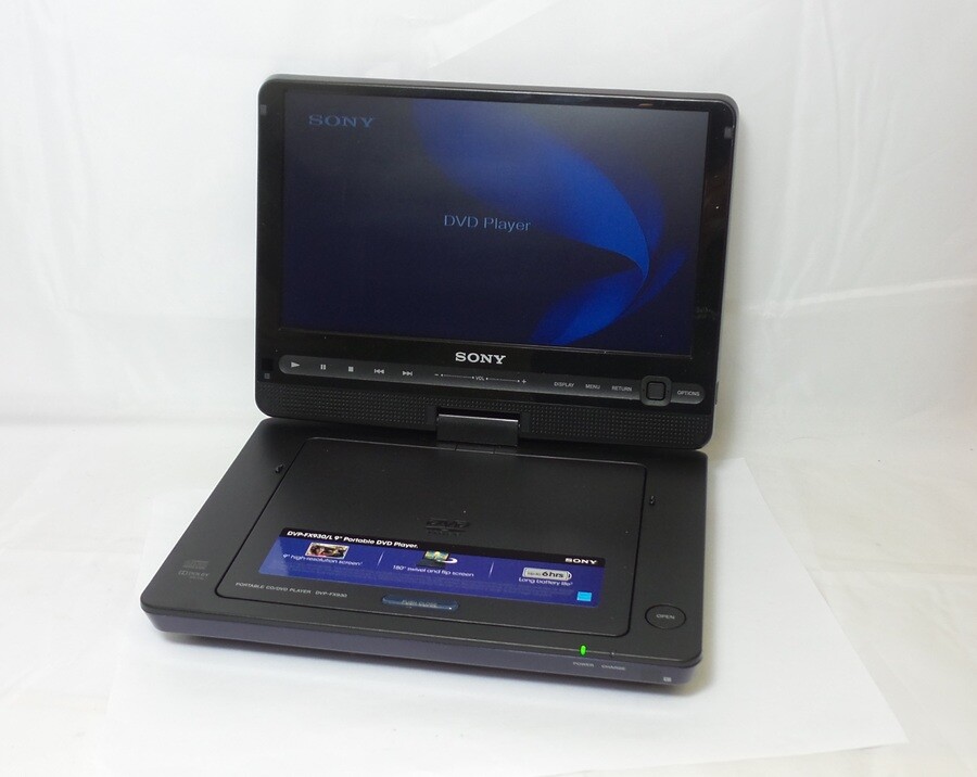 【中古】 SONY 9型液晶ポータブルDVDプレーヤー DVP-FX930 Sony DVP-FX930 9 Inch region free portable DVD player for