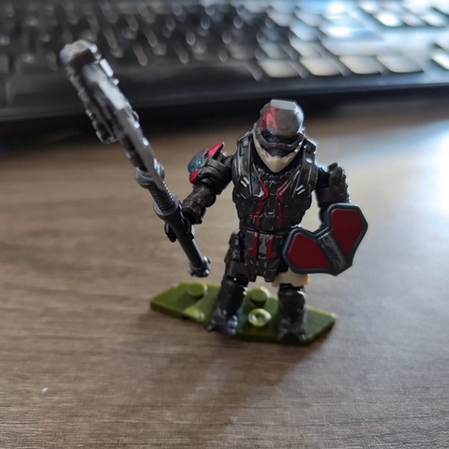 Mega Construx Bloks Halo Infinite HYPERIUS Heroes Series 14 figure Banished - Picture 2 of 3