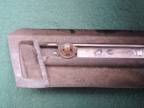 VOLVO 740 / 760 Passenger / Right Front Fender BODY SIDE MOLDING Section - Bild 8 von 11
