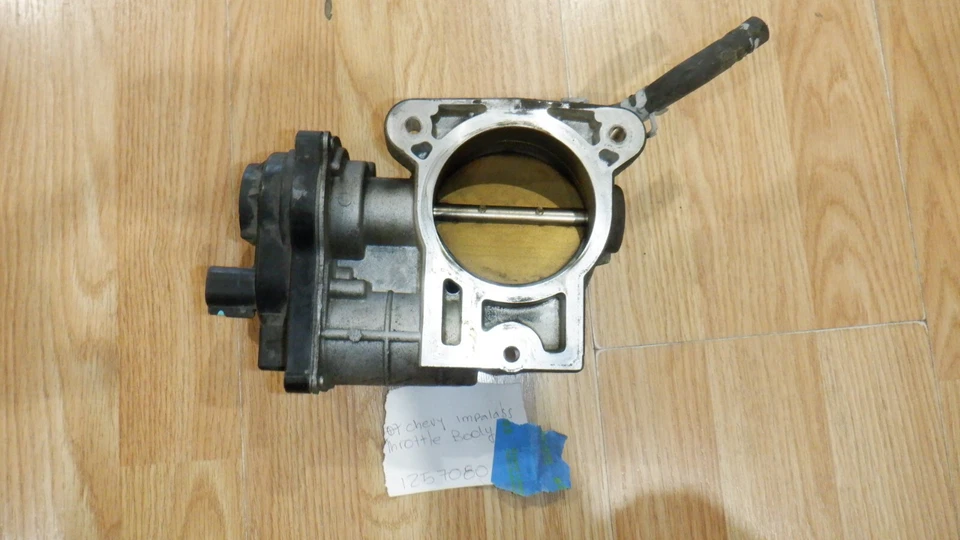 Impala SS 2003-2007 Chevrolet Cadillac GMC Hummer H2 carrocería del acelerador 1257080 OEM Foto 3 de 4