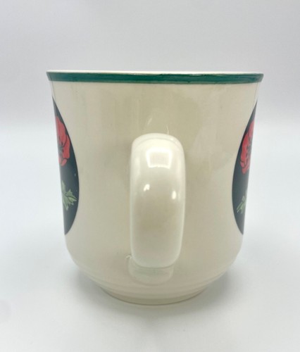 Mohn von Künstler Nina Mortellito rote Mohnblumen auf schwarzer Kaffeetasse (Veteranen) - Bild 7 von 12