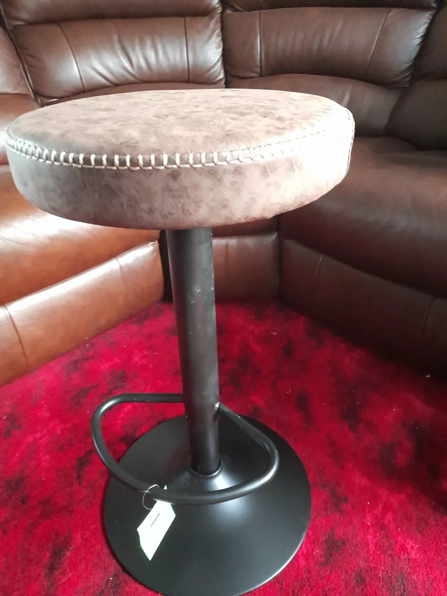 Breakfast bar 2024 stools dunelm