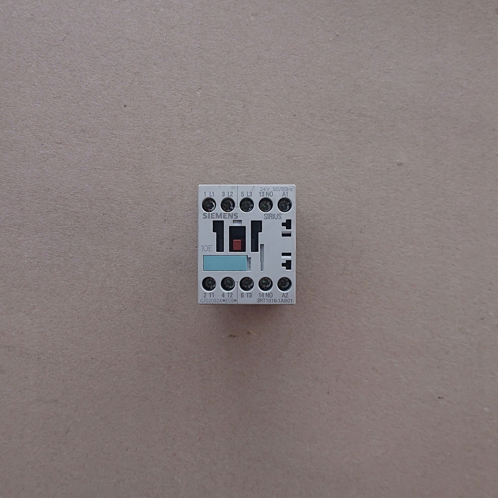 Siemens Contactors 3RT1016-1AB01 10E 24VDC 1NO