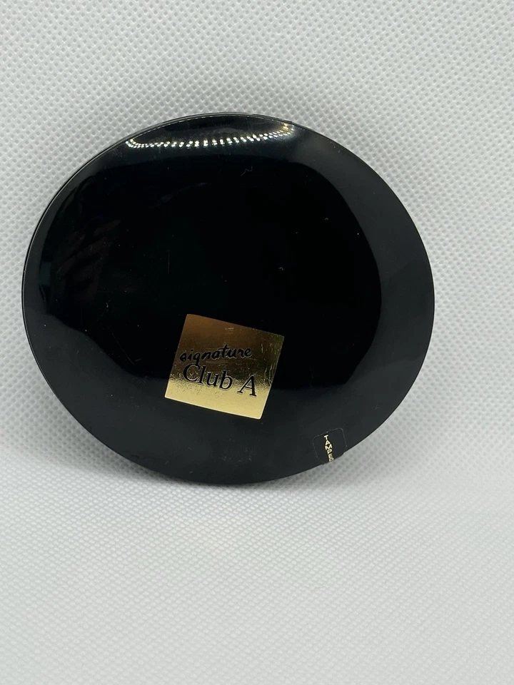 Blush em pó Signature Club A FRESH CUT FLOWERS 0,28 oz/8 g FEITO NA ITÁLIA - Imagem 3 de 4