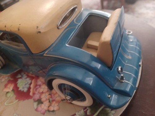 Vintage 1992 The Danbury Mint 1929 Cord L-29 Special Coupe - 1:16 Scale Diecast - Picture 8 of 16