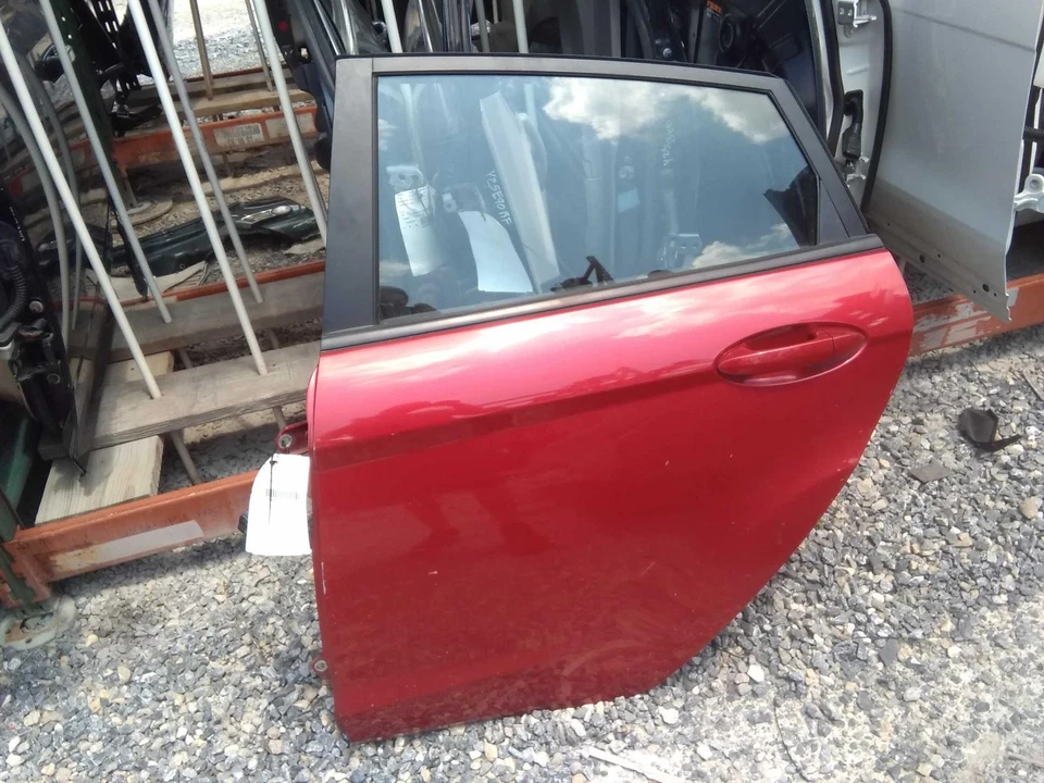 Used Rear Left Door Assembly Rear Side fits: 2011 Ford Fiesta 4 Dr Htbk electric - Изображение 2 из 4