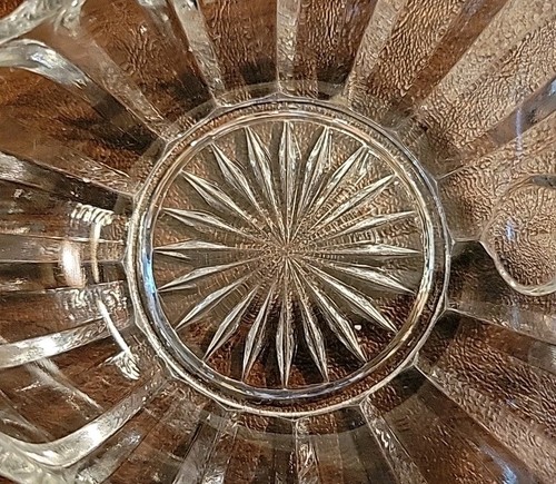 Vintage Fostoria 3 Corner Heart Shaped Glass Bowl 6x5" With Handle - Picture 2 of 12