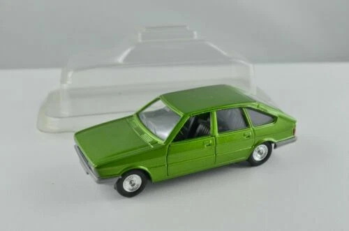 Véhicules miniatures Solido 1:43 Simca