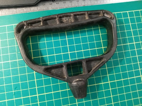 Snowmobile/ Snowblower Recoil Handle Used As Is No Cracks Universal Fitment - Picture 8 of 10