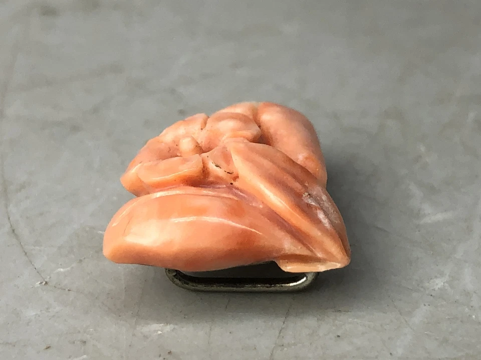 Y7994 OBIDOME Coral Faja Clip Broche Grabado Japón Antiguo Kimono Accesorio Foto 3 de 4