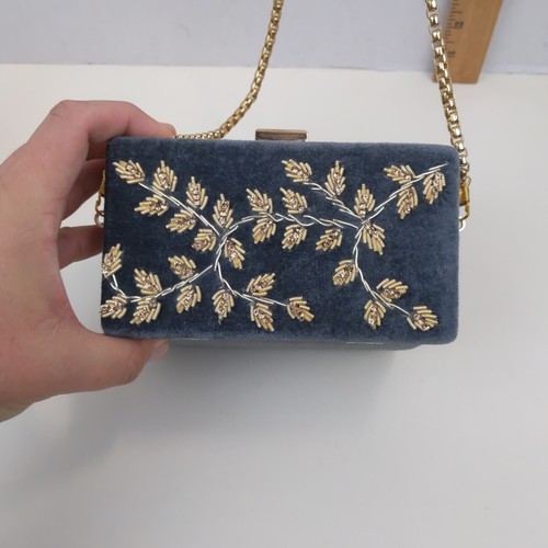 Beaded Fabric Purse Woman's Handbag Gold Trim Leaf Vine Gray Shoulder Bag - Picture 7 of 10