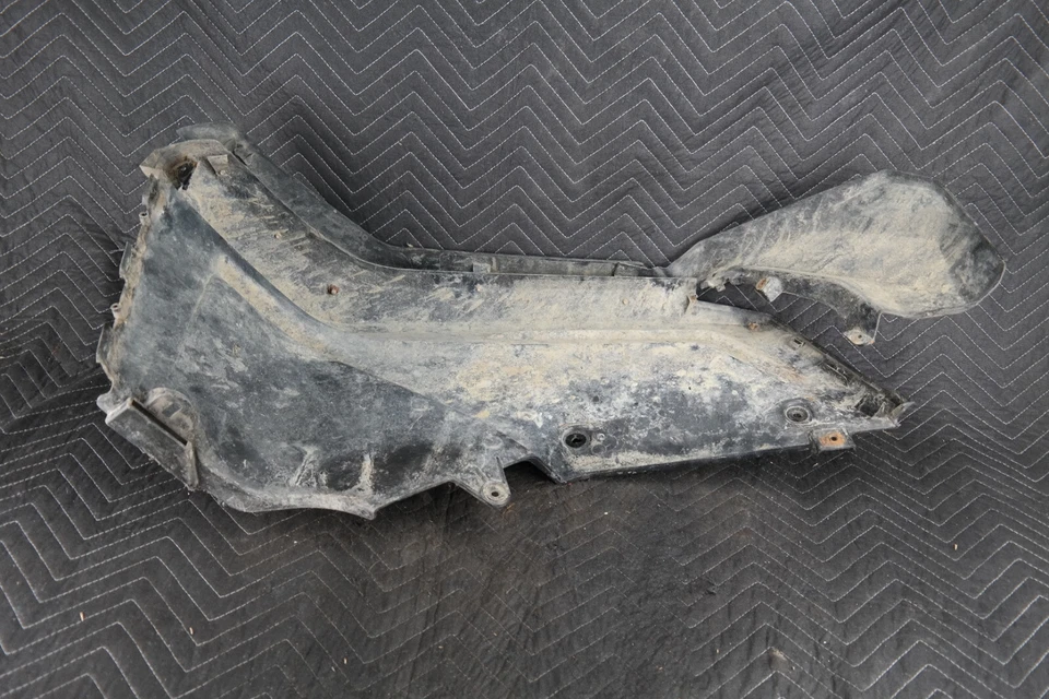 Can-Am Outlander 1000 XMR 13 Fender left Rear SB19 - Image 3 of 4