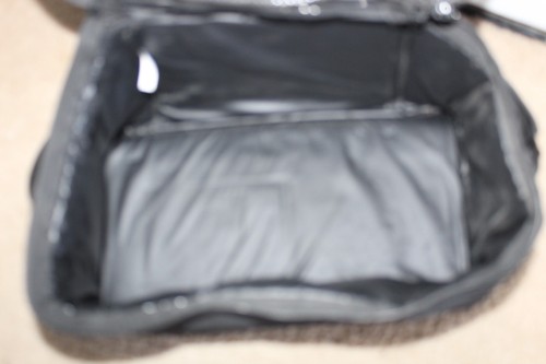 Travel Toiletry Bag, Lightweight Large Wide-Open Travel Bag 13"W X 8"T X 7.5"D - Picture 8 of 11