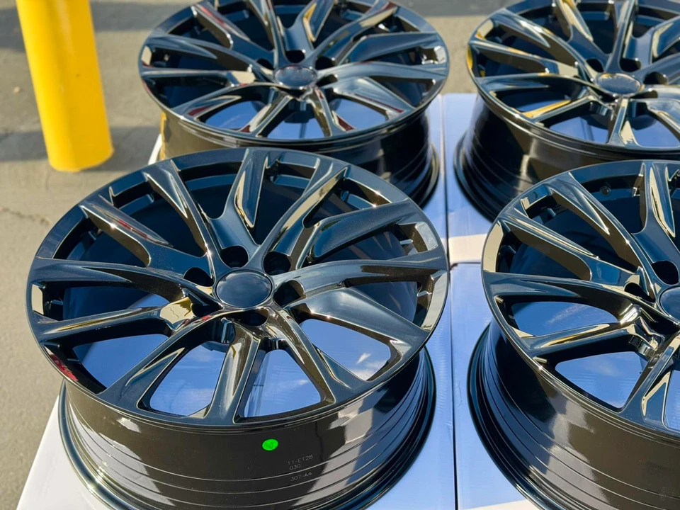  New Gloss Black Cadillac Escalade Platinum Sport 22" Rims Wheels Factory Specs - Image 3 of 4