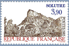 TIMBRE France 1985 n° 2388** (  Solutré  )  TBE