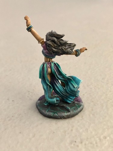 Custom Hand Painted Reaper Miniature Dancing Girl w/ Skirt #02448 Dark Heaven - Picture 2 of 3