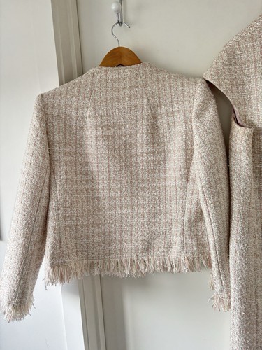 CARLA ZAMPATTI-AU 10-CHANNEL YOUR INNER COCO TWEED BOUCLE PINK JACKET DRESS SET - Picture 13 of 14