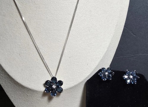 Vtg Unbranded Sterling Silver Navy Blue Rhinestone Flower Necklace & Earring Set