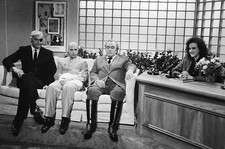 Foto SNL Randy Quaid como Emilio Largo Jon Lovitz como Ernst Stavra Blofeld - 1986