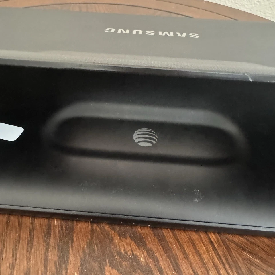 Tablet Samsung Galaxy View SM-T677A 18,4” 32 GB Wi-Fi + LTE AT&T funcionando Foto 4 de 4