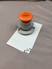 Tonic Studios Craft Punch Beautiful Detailed Corner Punch Lace EUC