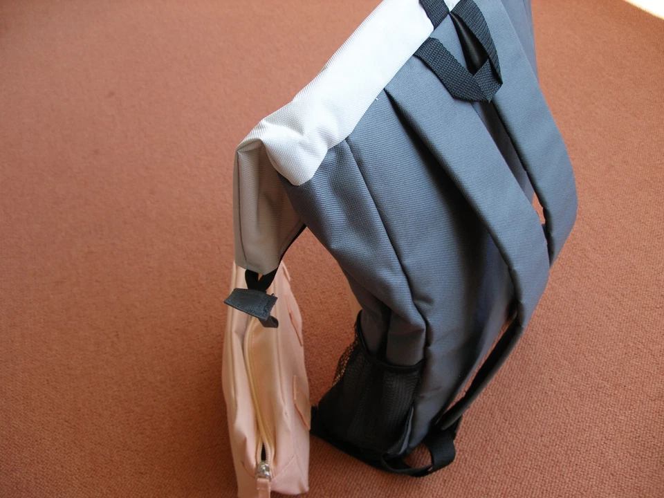 Rucksack-Set und Kosmetiktasche. NEU - Bild 4 von 4