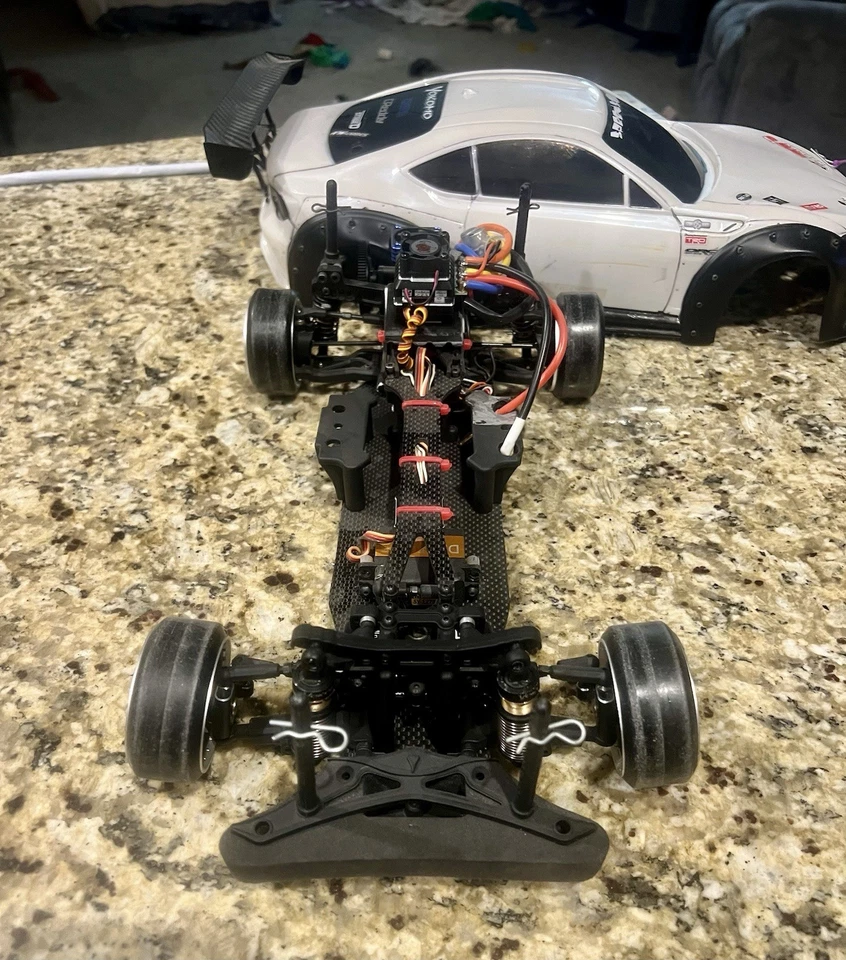 1/10 RC DRIFT ARTR YOKOMO YD-2 Plus Carbon Graphite CUSTOM chassis SET - Image 2 of 4