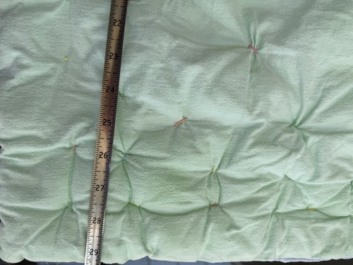 Vintage Handmade Handtied Baby Crib Blanket Comforter Reversible Bunnies 40 x 29 - Picture 6 of 7