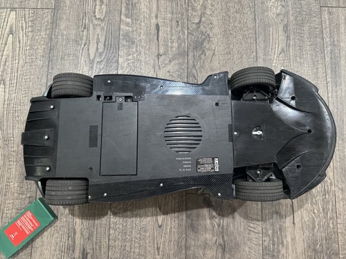 Fast Lane Toys R Us RC Hennessey Venom GT 1:8 Working w/Remote and Charger - Picture 11 of 12