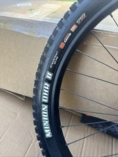 Stans flow D 27.5 With Maxxis minion DHr2 2.4 Exo Tire Deore Hub, 180mm Rotor