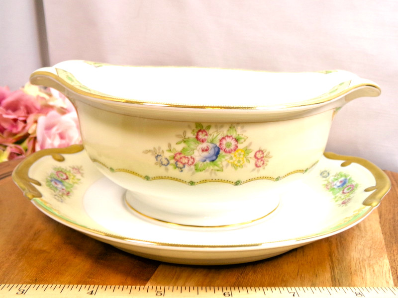 VTG Meito China Japan Woodbine Pat Gravy Boat & Attached Underplate