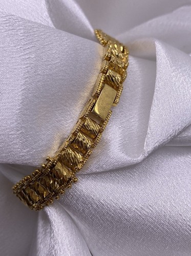 Vintage Gruen Ladies Gold Tone Crystal Bezel Thin Dainy Petite Elegant Watch - Picture 6 of 8