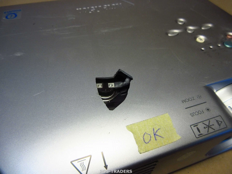 SHARP PG-A10X-SL Projector Beamer XGA 3LCD 1300 LUMENS VGA - HOLE IN COVER - Bild 2 von 4