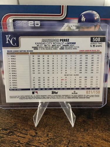 2025 Topps Series 2 - Salvador Perez #508 Blue Foil Parallel #021/150 Royals!! - Picture 2 of 3